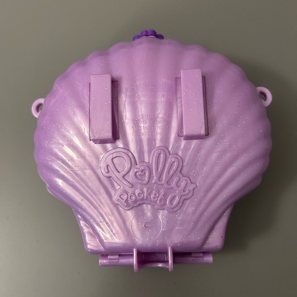 Polly Pocket Y2K Vintage Magical Purple Shell Toy Case with Stars and Hearts - Picture 2 of 8